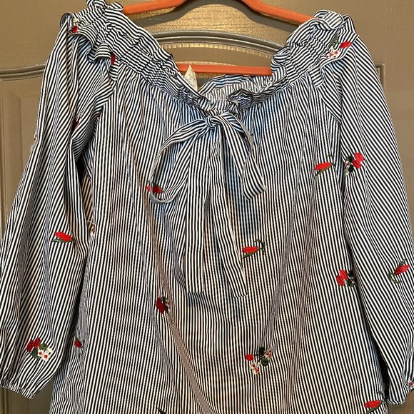 Off Shoulder Embroidered Top + Back Bow Detail - M - Picture 1 of 5